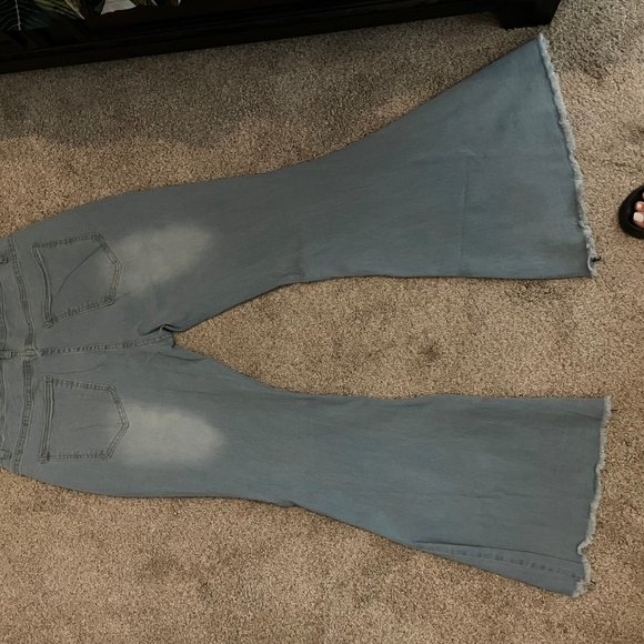 Multiple Shirts & Jeans - Picture 6 of 10